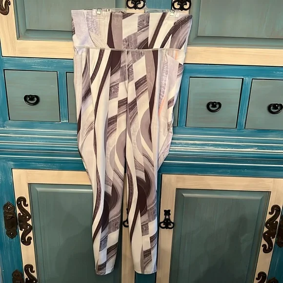 NWT CALIA power move leggings - Picture 6 of 7